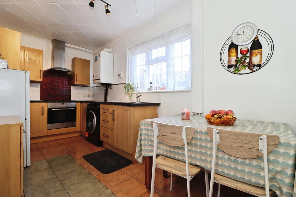 House in Bristol, St George - View 2