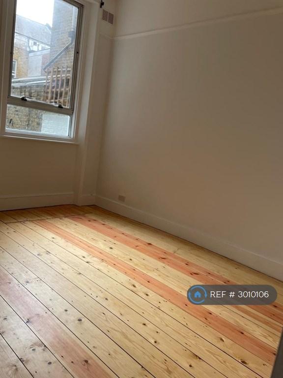 Apartment in London - View 2