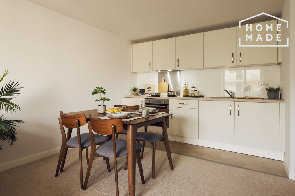 Apartment in Salford, Trinity, Lower Broughton - View 5