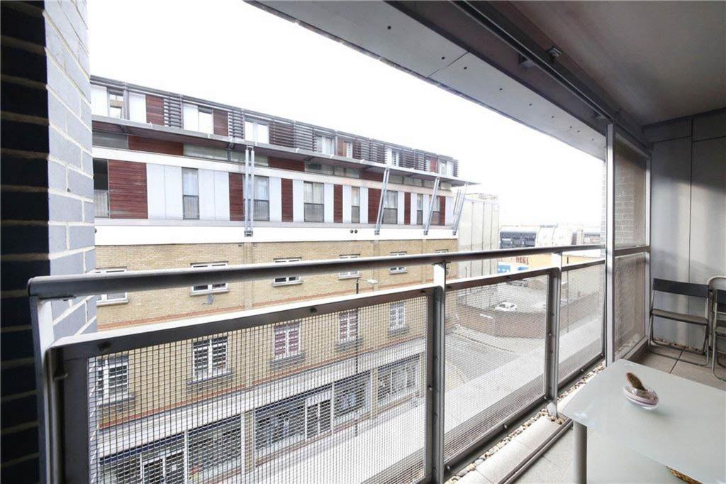 Apartment in London - View 2