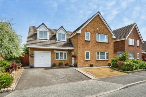 5 bedroom detached house for sale, The Croft, Loughor, Swansea, SA4
