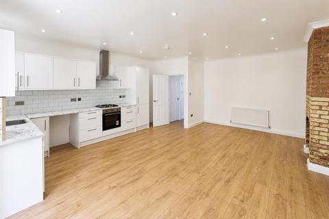 4 bedroom house to rent, Winchester Road, Highams Park