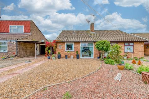 2 bedroom semi-detached bungalow for sale, Meadow Way, Hellesdon