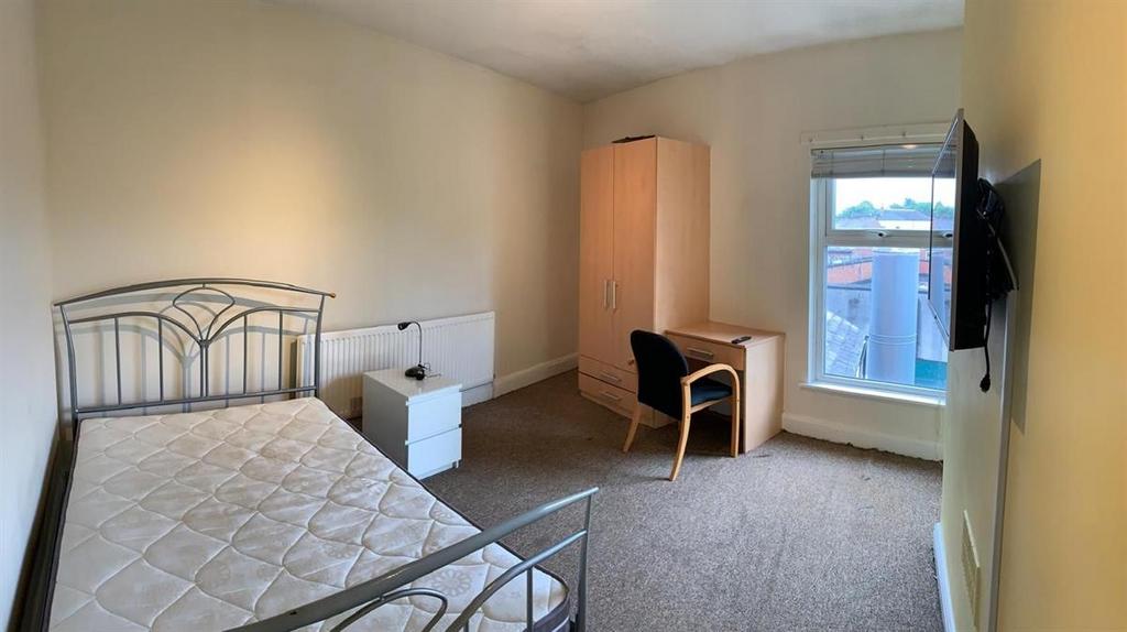 Apartment in Manchester - View 3