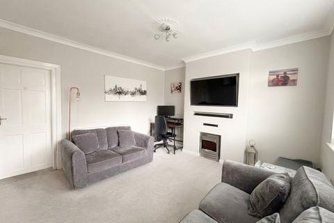 2 bedroom property for sale, Mosley Common Road, Manchester M28
