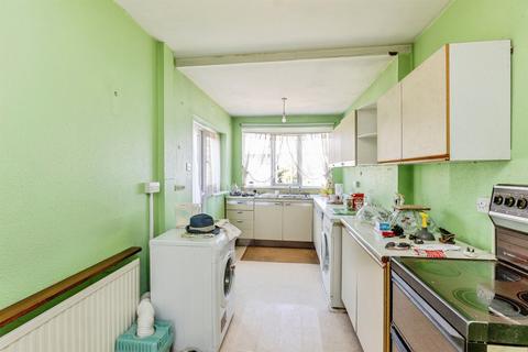 3 bedroom end of terrace house for sale, Aylesbury Crescent, Bristol