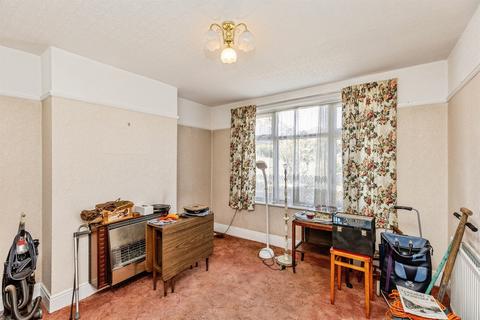 3 bedroom end of terrace house for sale, Aylesbury Crescent, Bristol