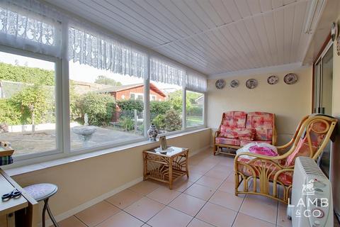 2 bedroom semi-detached bungalow for sale, Reigate Avenue, Clacton-On-Sea CO16
