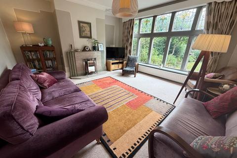 5 bedroom semi-detached house for sale, Nab Wood Drive, Nab Wood, Shipley, BD18