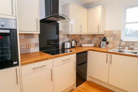 Studio to rent, High Street, Lydney GL15