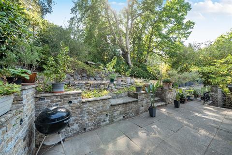 4 bedroom detached house for sale, Samarkand Close, Camberley GU15