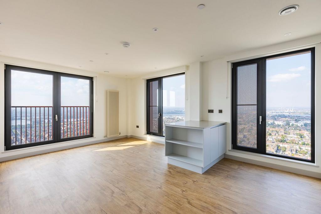 Apartment in Walthamstow - View 5