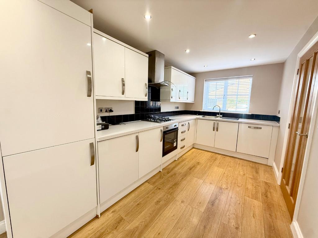 Nursery Drive, Carlton, Nottingham, Nottinghamshire, NG4 3RZ