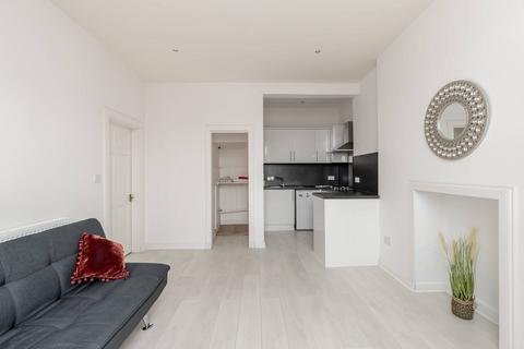 1 bedroom flat for sale, 106 (3F4) Gorgie Road, Edinburgh, EH11 2NP