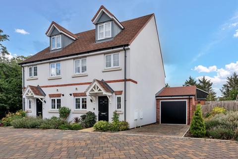 4 bedroom semi-detached house for sale, Webb Avenue, Newmarket CB8
