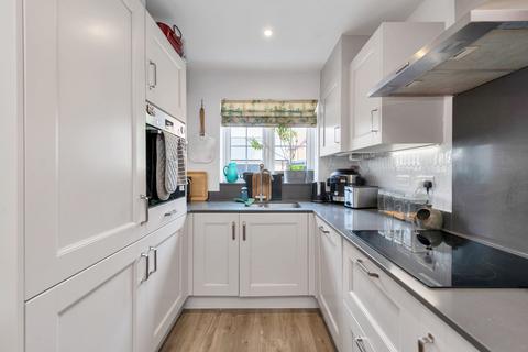 4 bedroom semi-detached house for sale, Webb Avenue, Newmarket CB8