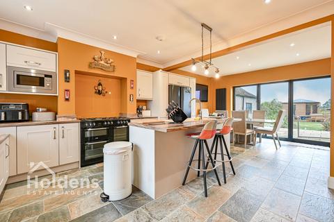4 bedroom detached house for sale, Inglewhite Road, Longridge, PR3