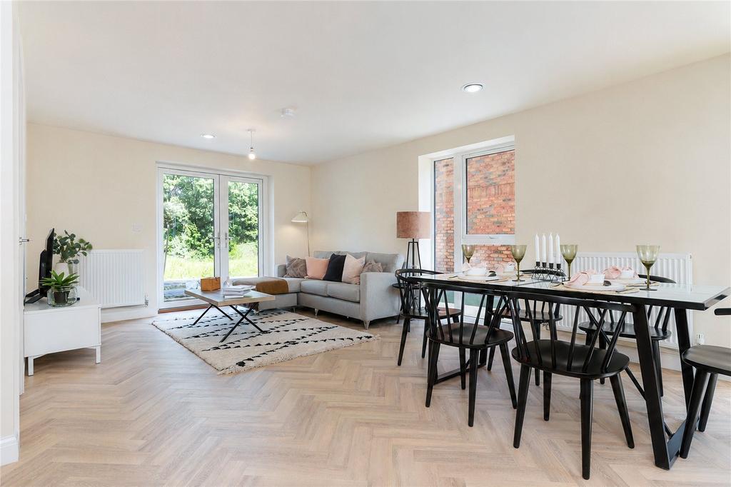 Apartment in Cambridge - View 4