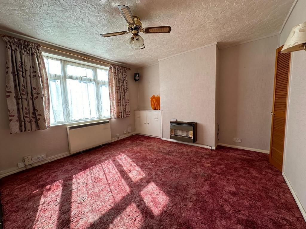 Apartment in Hayes - View 2