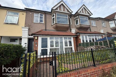 2 bedroom apartment to rent, Hornchurch Road, HORNCHURCH
