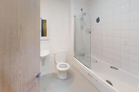 2 bedroom flat for sale, Axon PLace, Ilford, IG1