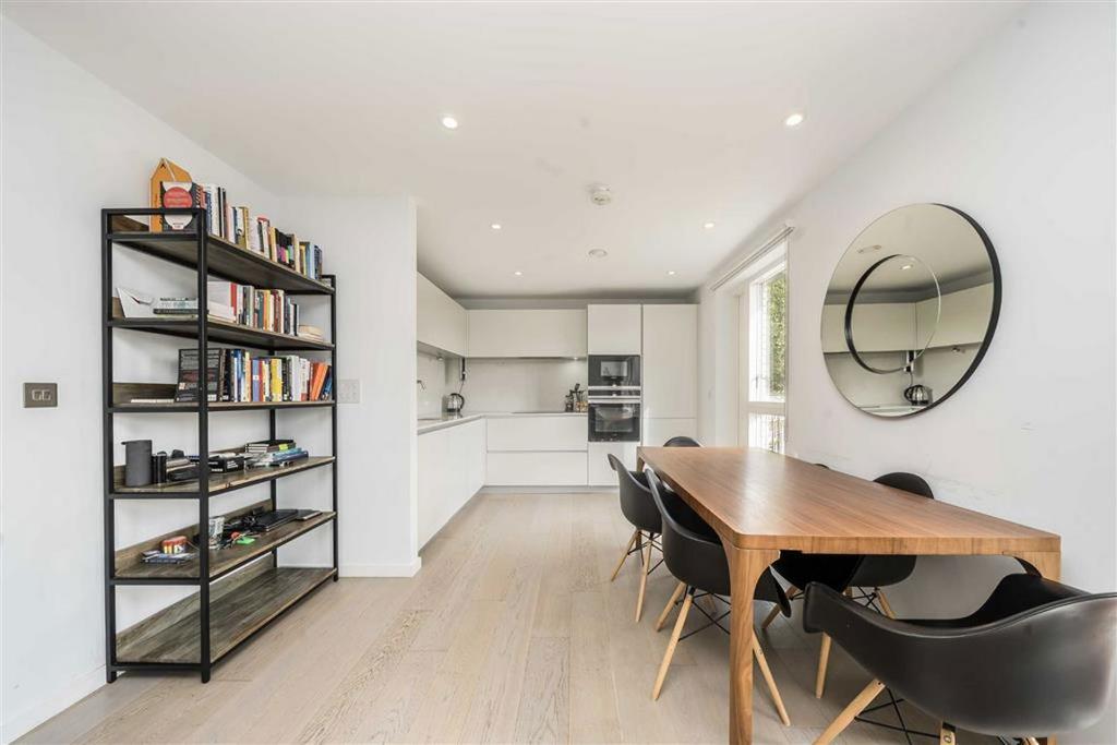 Apartment in London - View 4
