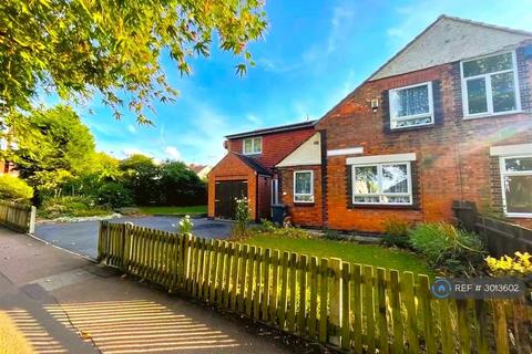 4 bedroom semi-detached house to rent, Heathcott Road, Leicester, LE2