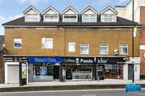 Studio to rent, High Street, High Barnet, Hertfordshire, EN5