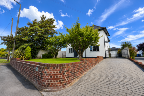 4 bedroom detached house for sale, Longhouse Lane, Poulton-Le-Fylde FY6