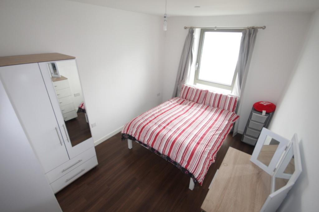 Apartment in Wembley - View 5