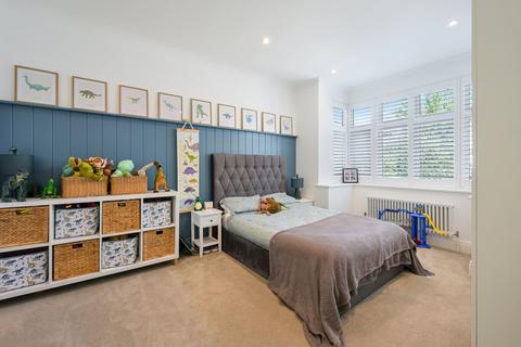 3 bedroom detached bungalow for sale, Meadow Walk, Ewell KT19