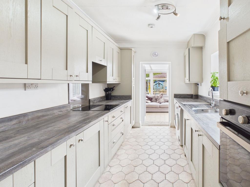 House in Nottingham, Carlton - View 3