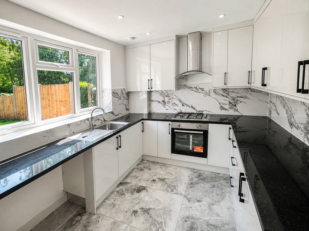 House in Dudley, West Midlands - View 3