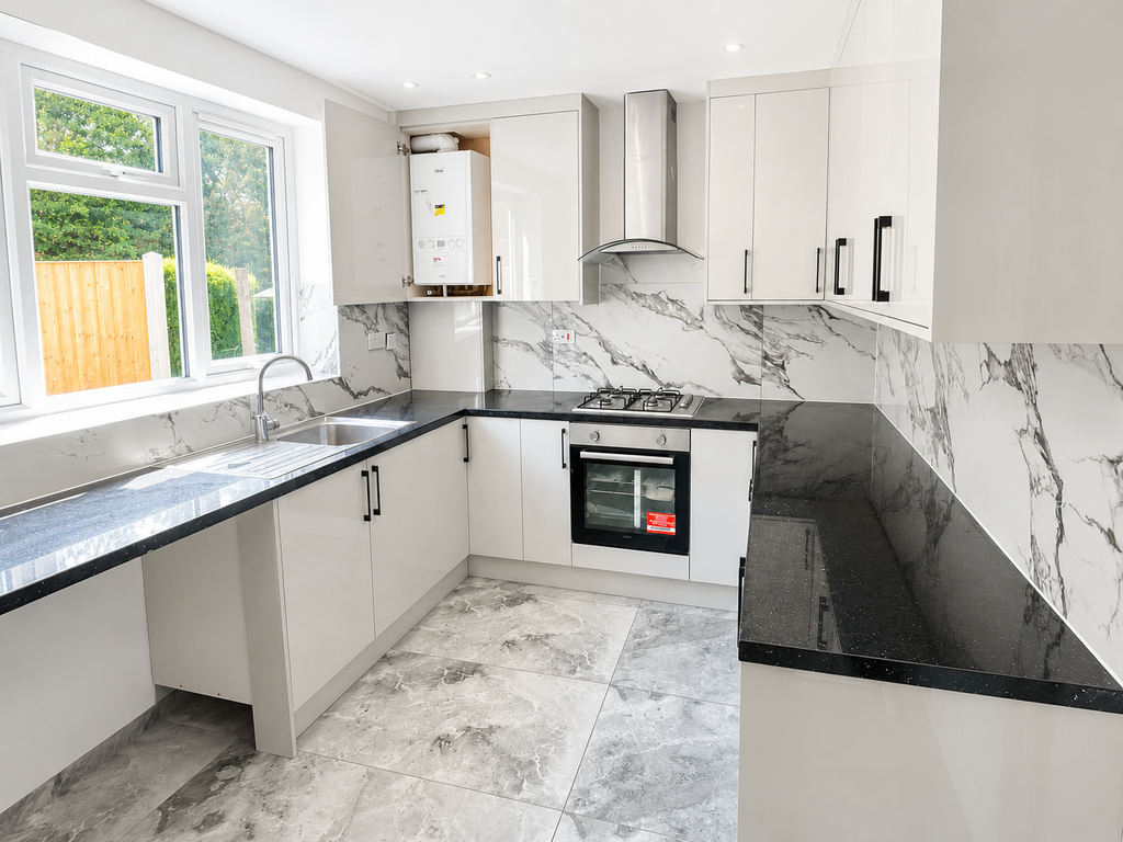 House in Dudley, West Midlands - View 4