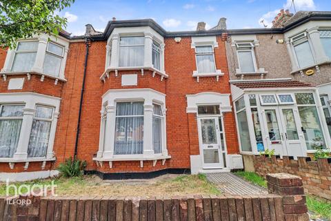 Ladysmith Avenue, Ilford