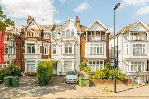 Thornton Avenue, London SW2