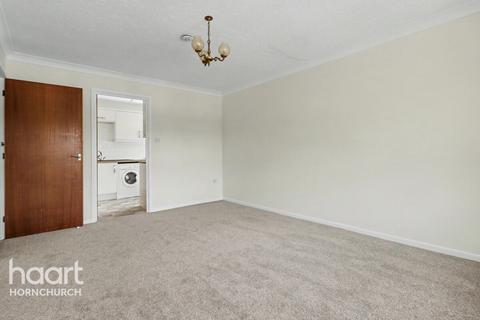 1 bedroom retirement property for sale, Abbs Cross Gardens, Hornchurch