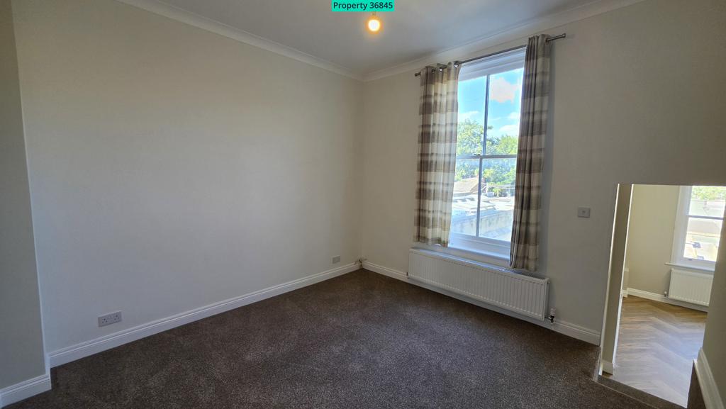 Apartment in London, South Norwood - More
