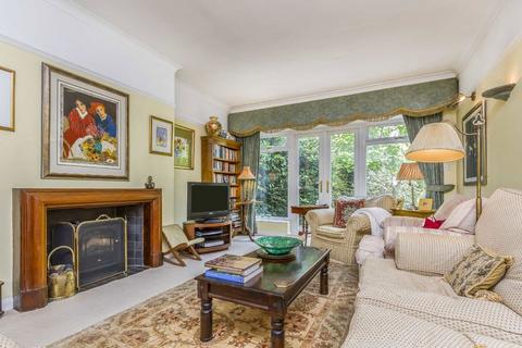 4 bedroom detached house to rent, Thetford Road, New Malden KT3