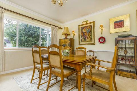 4 bedroom detached house to rent, Thetford Road, New Malden KT3