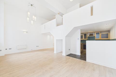 2 bedroom apartment to rent, Hatton Garden, Liverpool L3