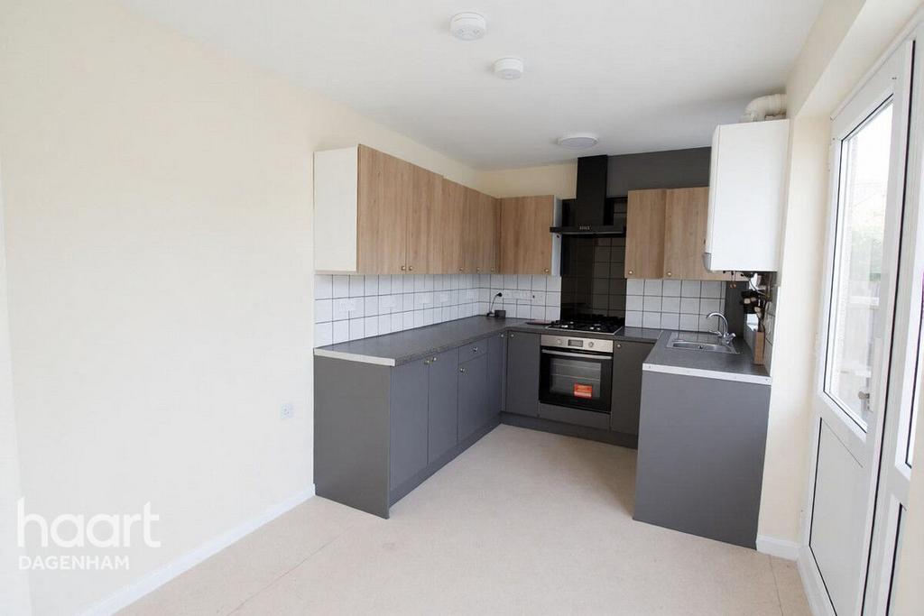 House in London - View 3