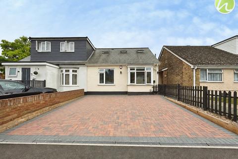 3 bedroom semi-detached bungalow for sale, Osborne Road, Basildon, SS16