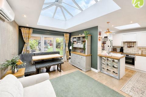 3 bedroom semi-detached bungalow for sale, Osborne Road, Basildon, SS16