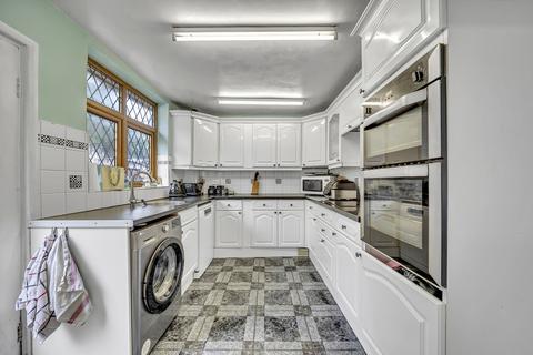 3 bedroom detached bungalow for sale, Orange Tree Hill, Romford, RM4
