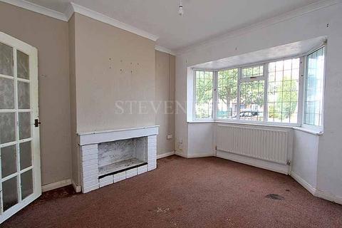 4 bedroom semi-detached house for sale, Woodland Road, Finchfield, Wolverhampton, WV3