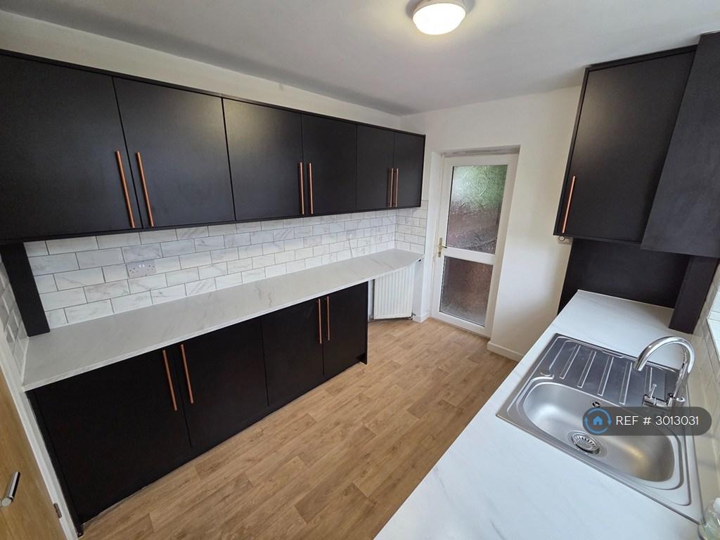 House in Salford, Greater Manchester - View 4