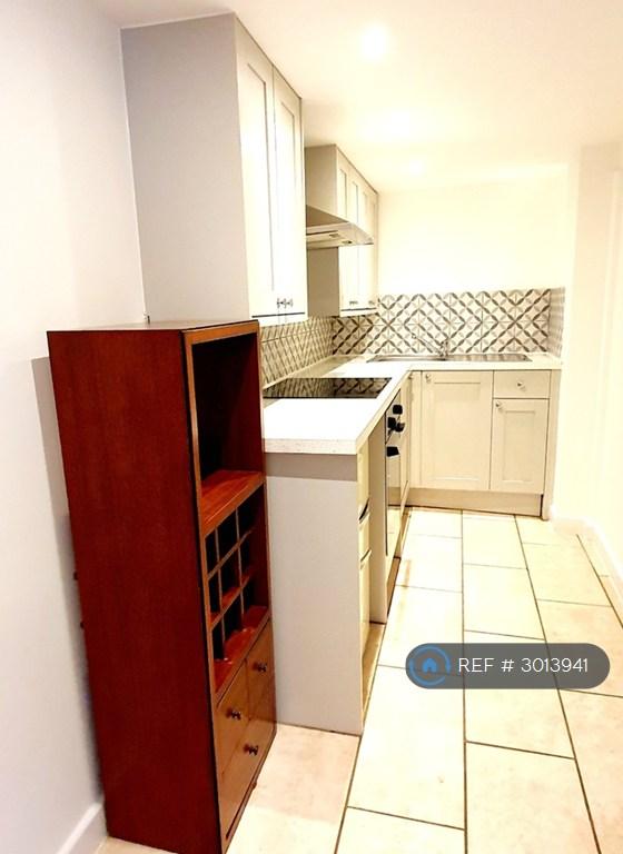 Apartment in London, Royal Borough of Greenwich - View 2