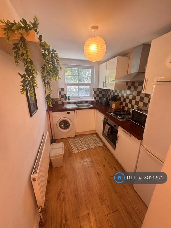 Apartment in London - View 2