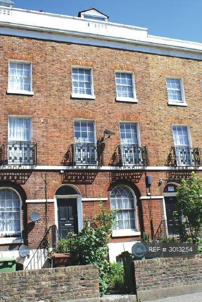 Apartment in London - View 3
